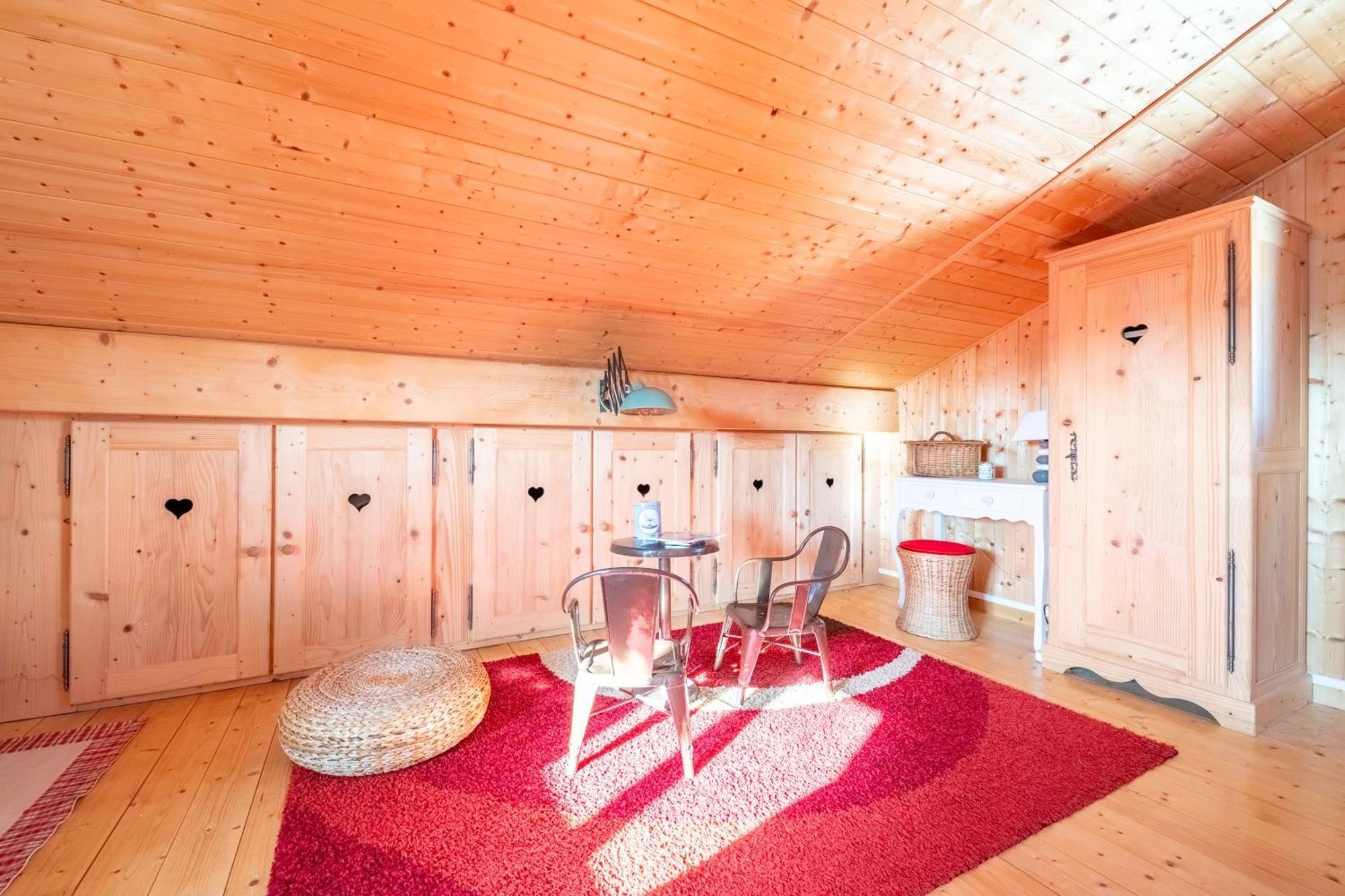Chalet L'Embellie - Chalet Avec Piscine Partagee Saint-Laurent-en-Grandvaux 外观 照片