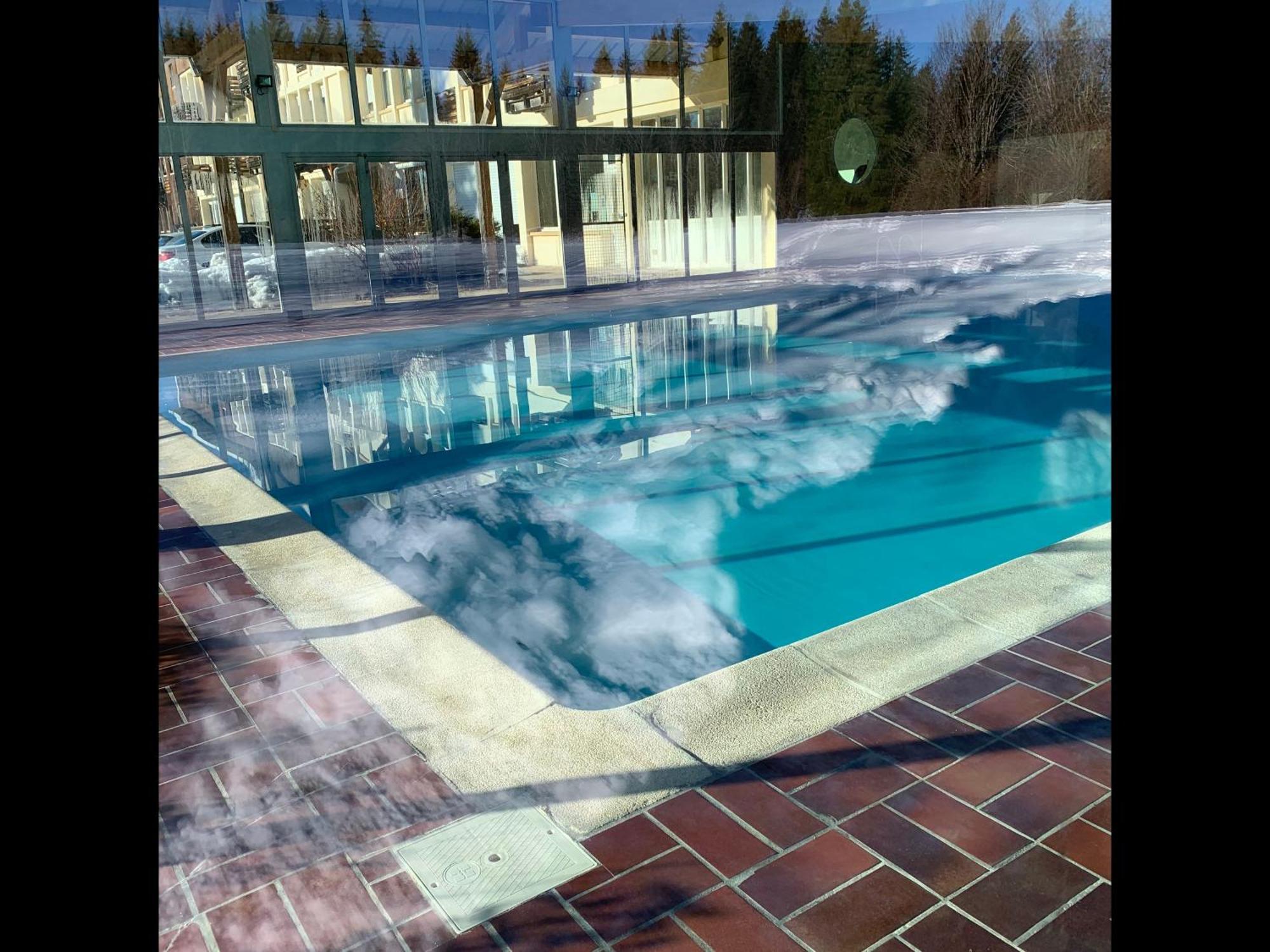 Chalet L'Embellie - Chalet Avec Piscine Partagee Saint-Laurent-en-Grandvaux 外观 照片