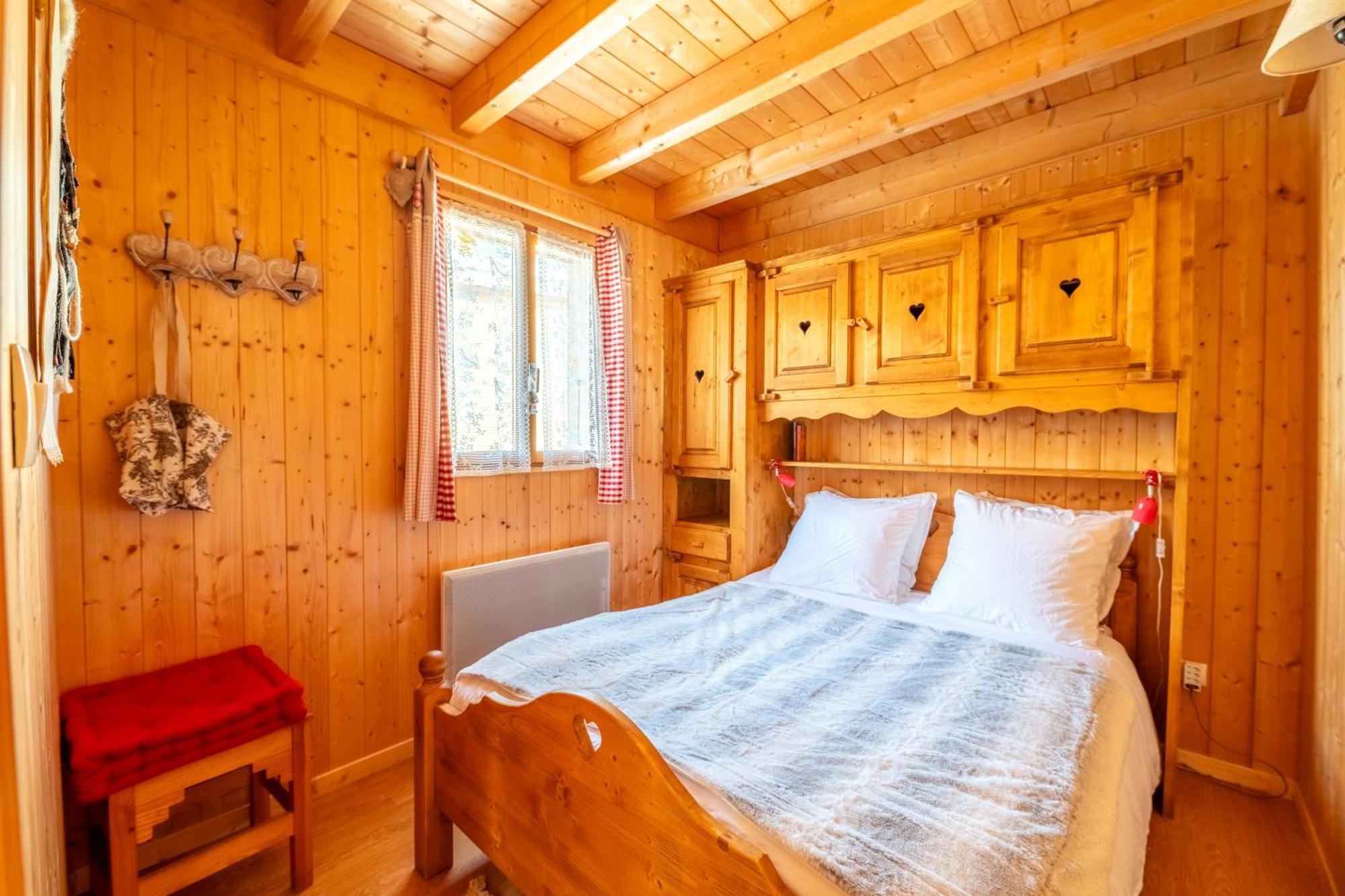 Chalet L'Embellie - Chalet Avec Piscine Partagee Saint-Laurent-en-Grandvaux 外观 照片