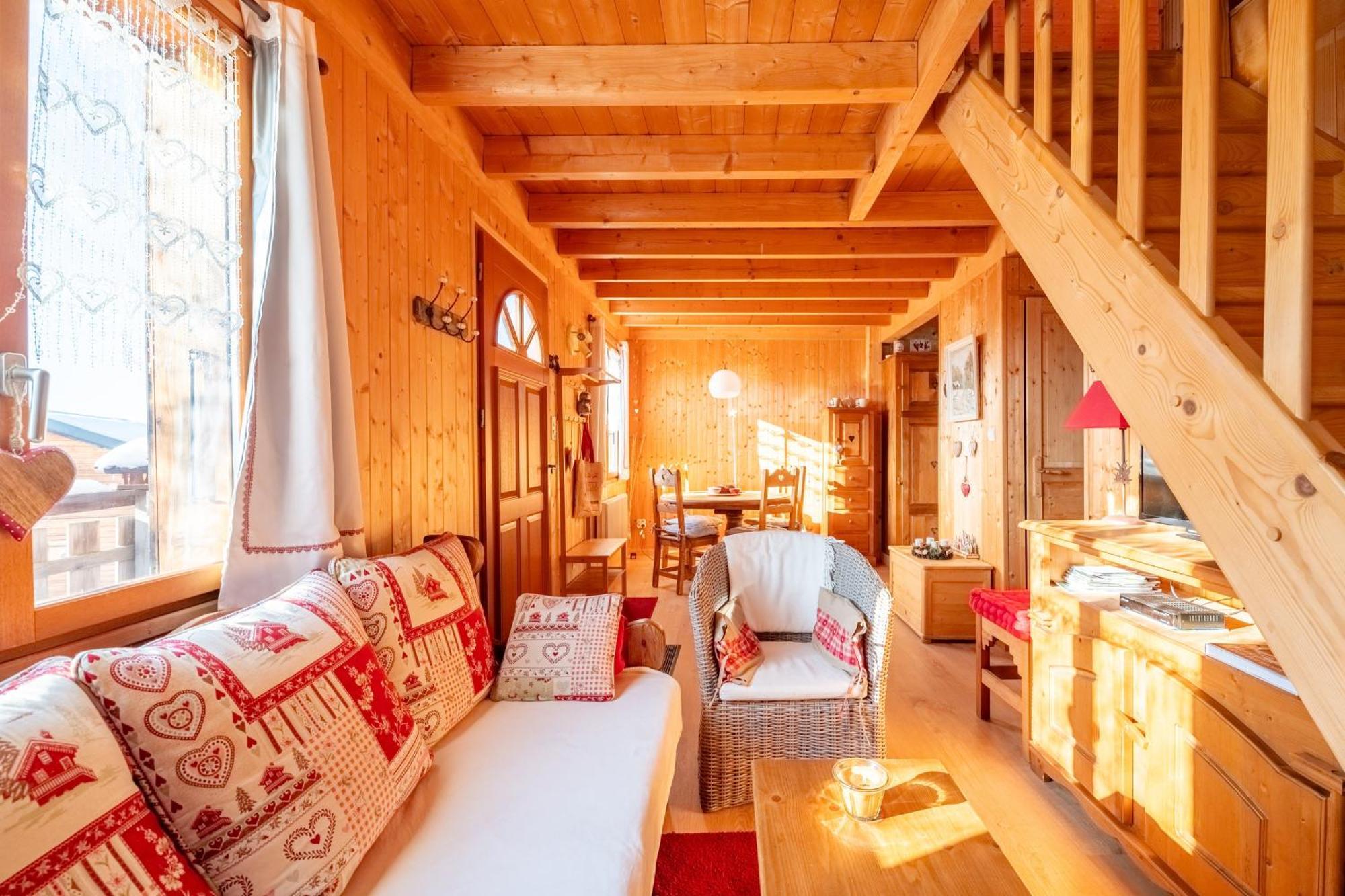 Chalet L'Embellie - Chalet Avec Piscine Partagee Saint-Laurent-en-Grandvaux 外观 照片